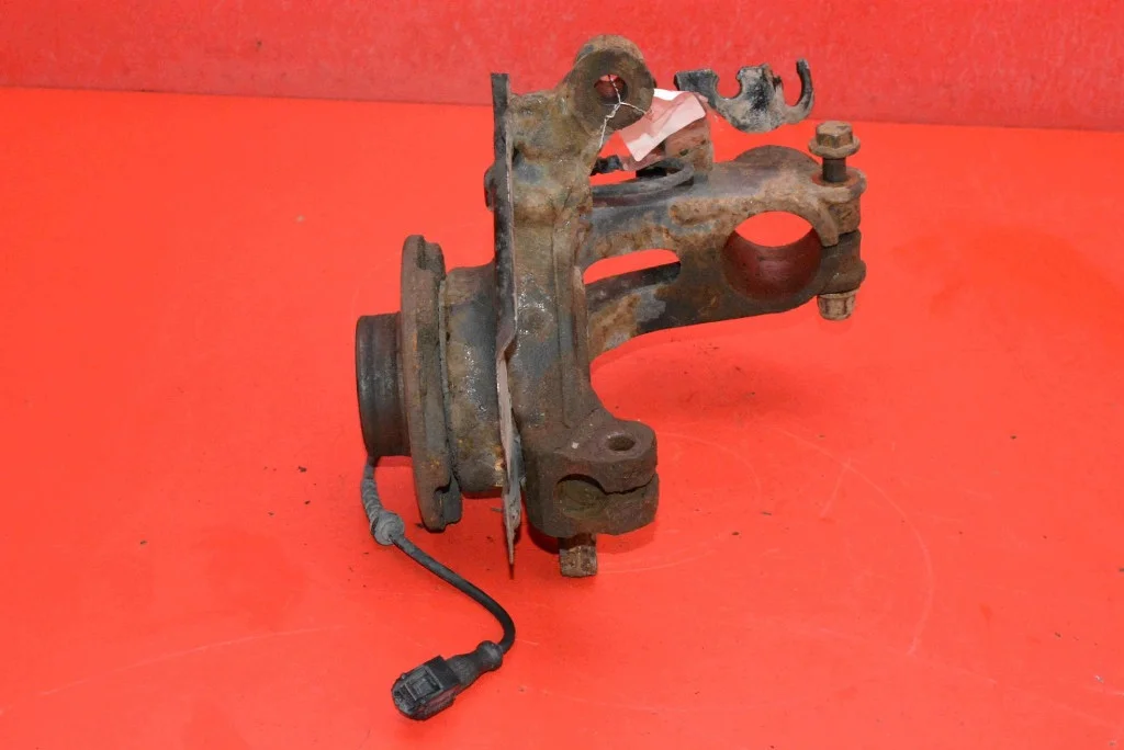 Achsschenkel links Renault Megane IV 1.6 SCe image 4