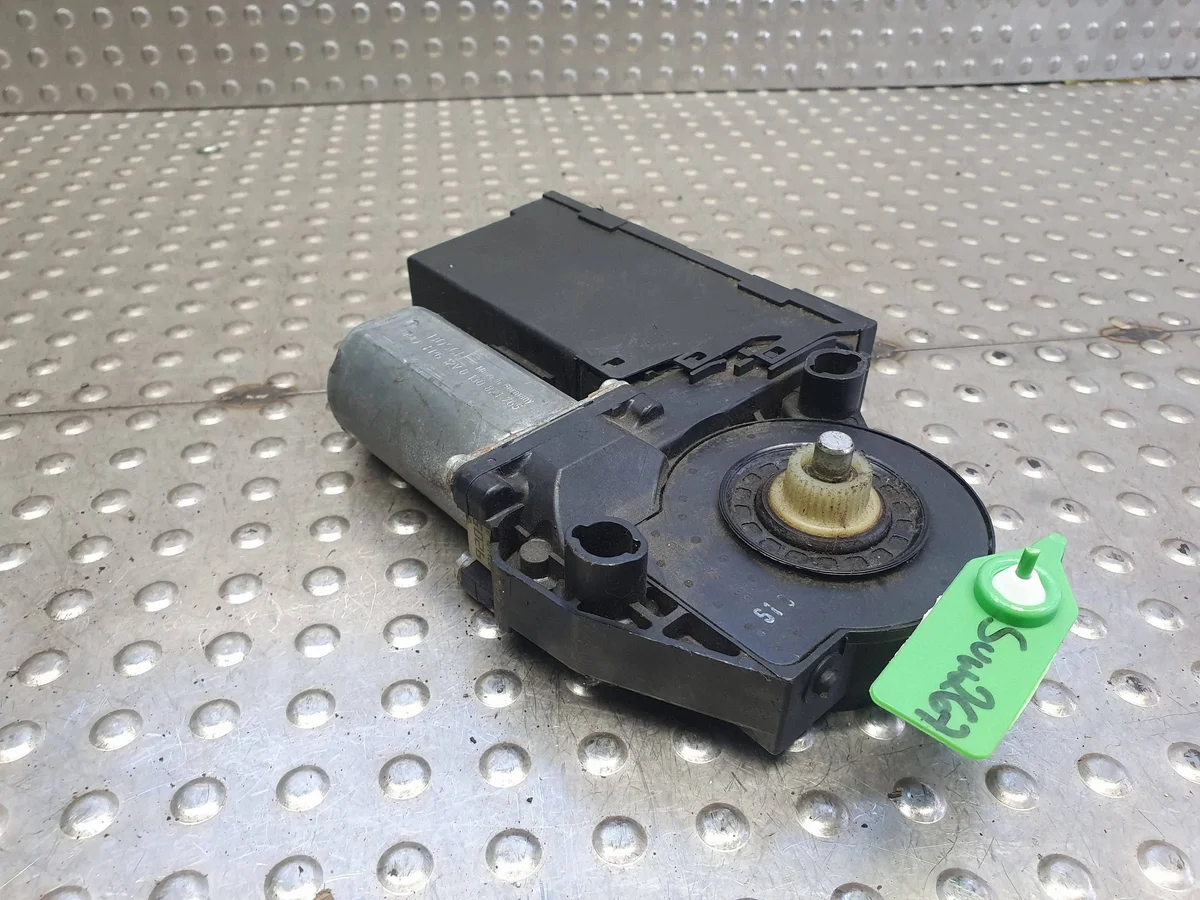 Fensterheber Motor links vorne Audi A4 B6 B7 image 4