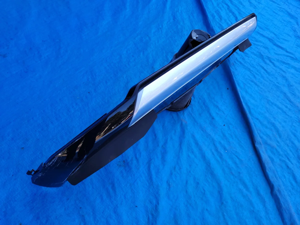 Honda HR-V Spoiler 71161-3M0-J0 image 3