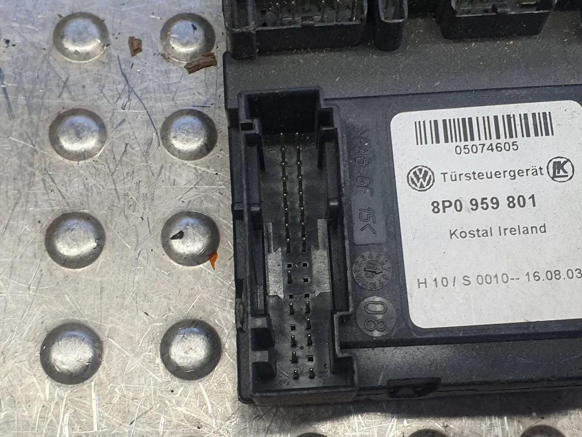 Fensterhebermotor links vorne Audi A3 8P image 5