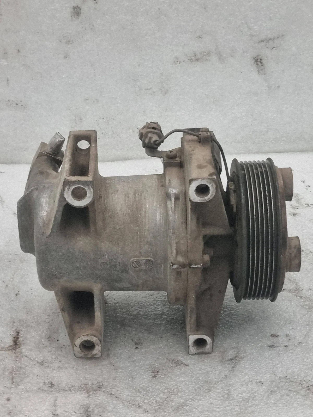 Ilmastoinnin kompressori Nissan Navara Pathfinder A42011A0703000 image 4