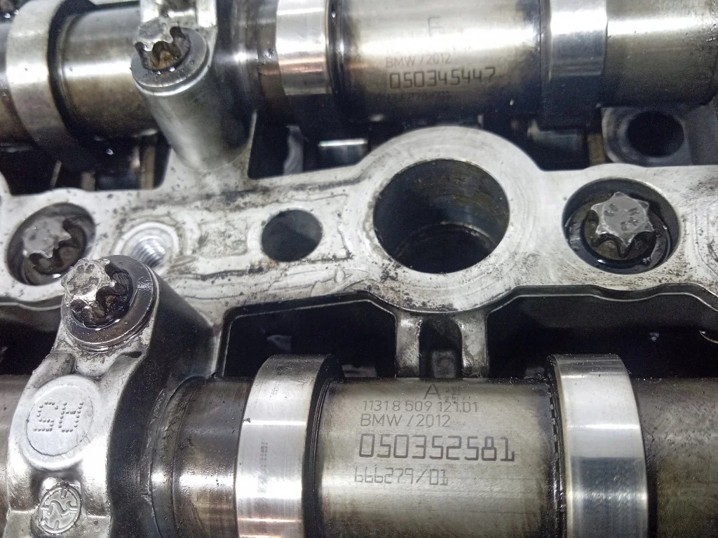 BMW X6 E71 E72 Engine Cylinder Head thumbnail 10