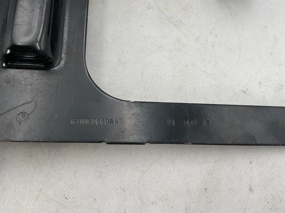 Fiat Freemont Mount 68082660AA Used thumbnail 1