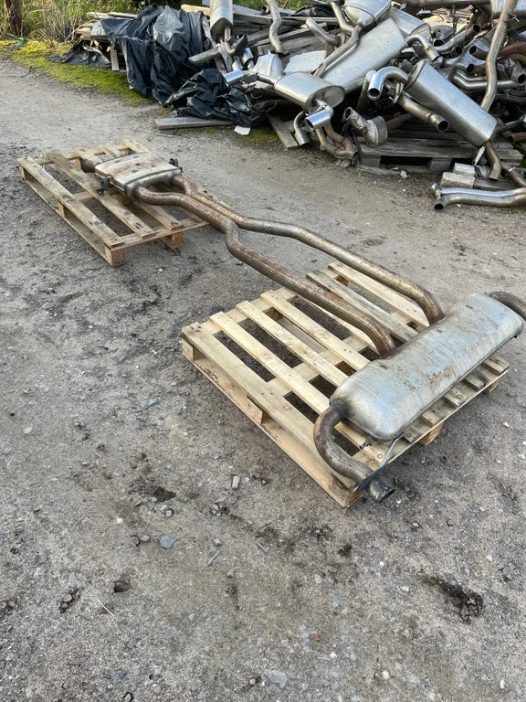 Mercedes GL X166 Uitlaat A1664901001 image 3