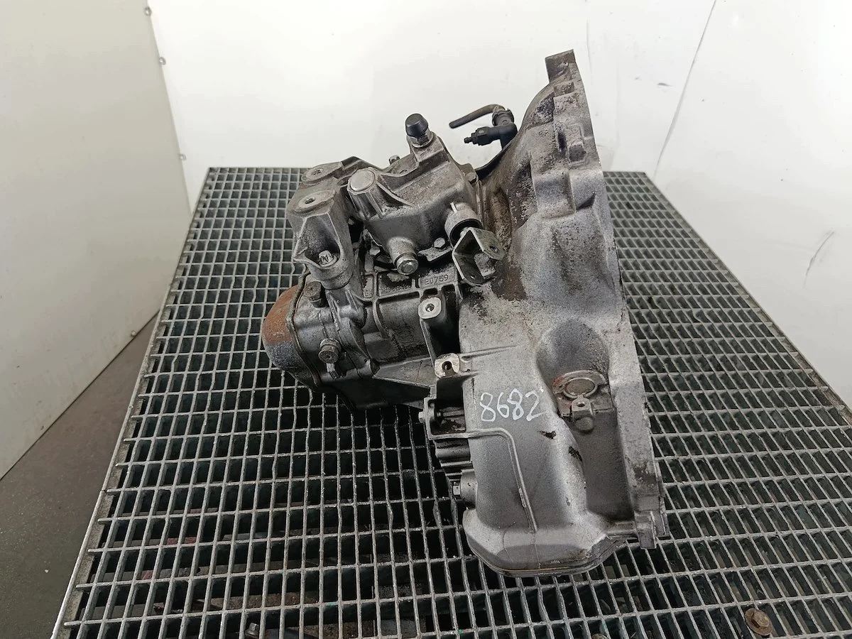 Boîte de vitesses Opel Tigra II 1.3 CDTI F17W355 image 5