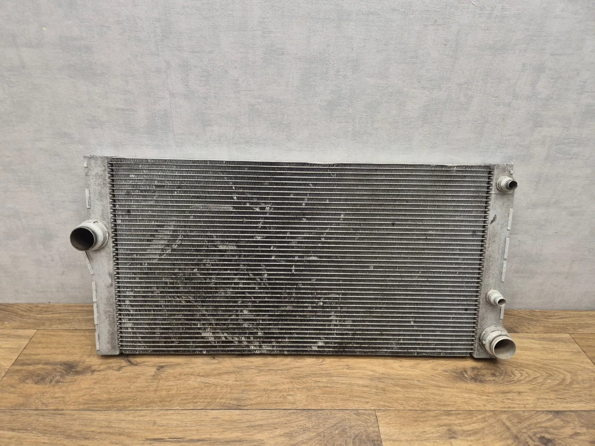 BMW Vattenkylare Diesel 8509175