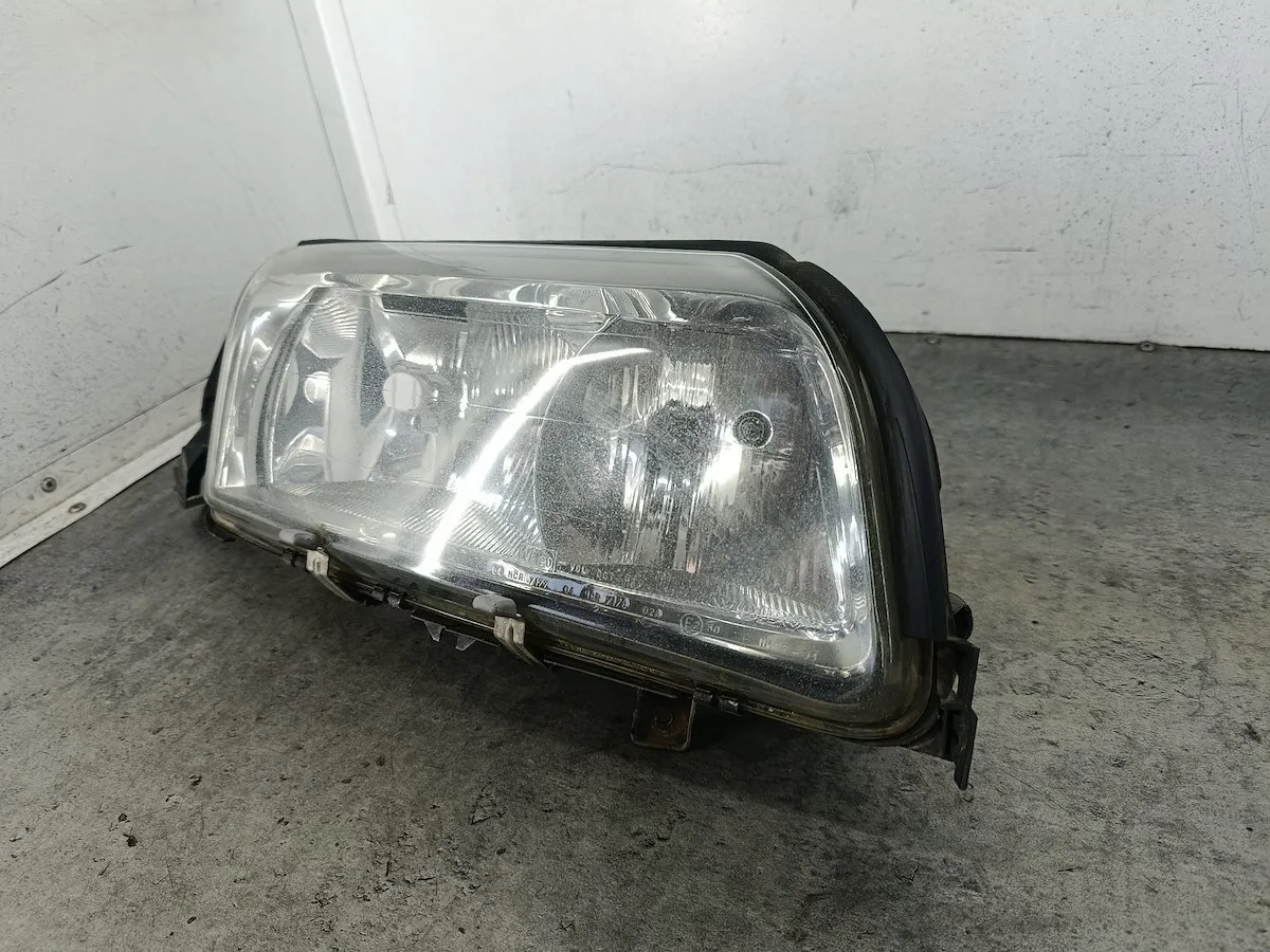 Faro delantero derecho Volvo S80 I usado thumbnail 7
