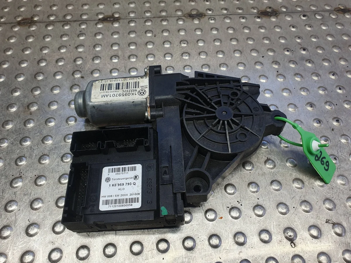 VW Golf VI Front Left Window Motor 1K0959701AM