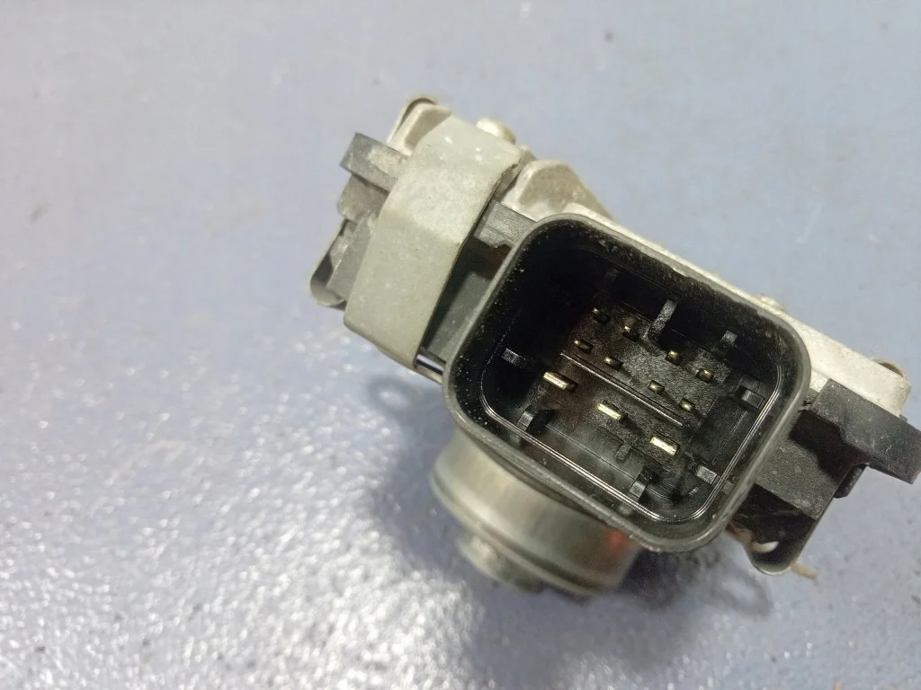 BMW 7 G11 G12 Stellmotor Verteilergetriebe 8670279 image 4