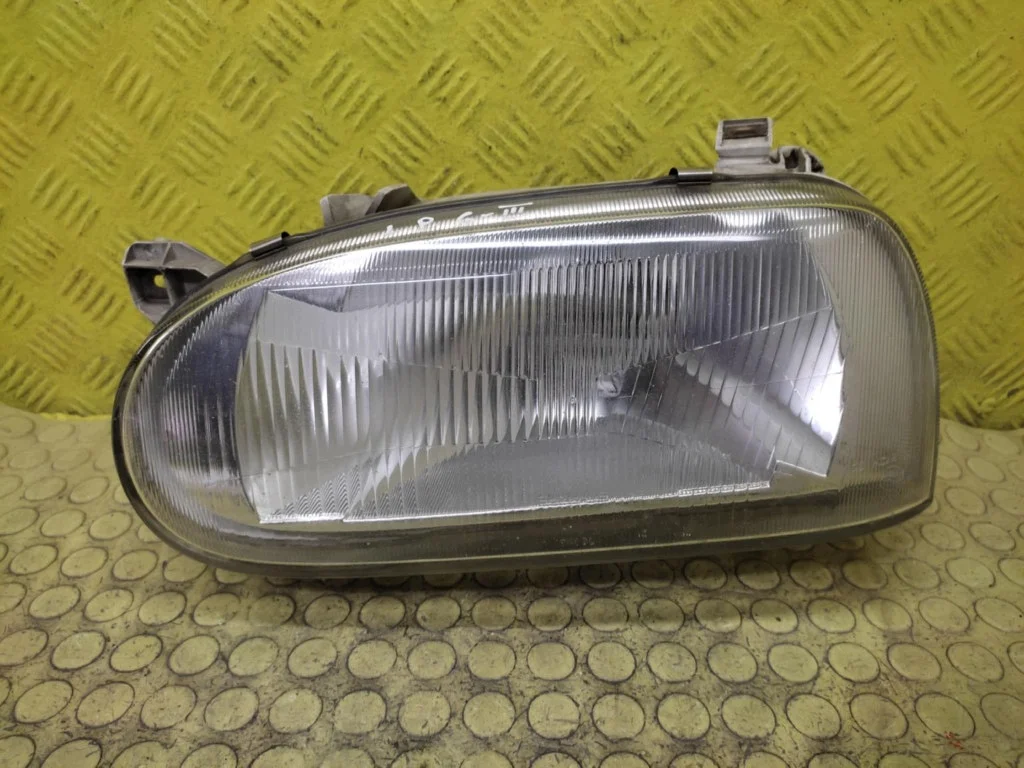 Farol VW Golf III Esquerdo Usado OEM F-165410-REFLEKTOR image 2