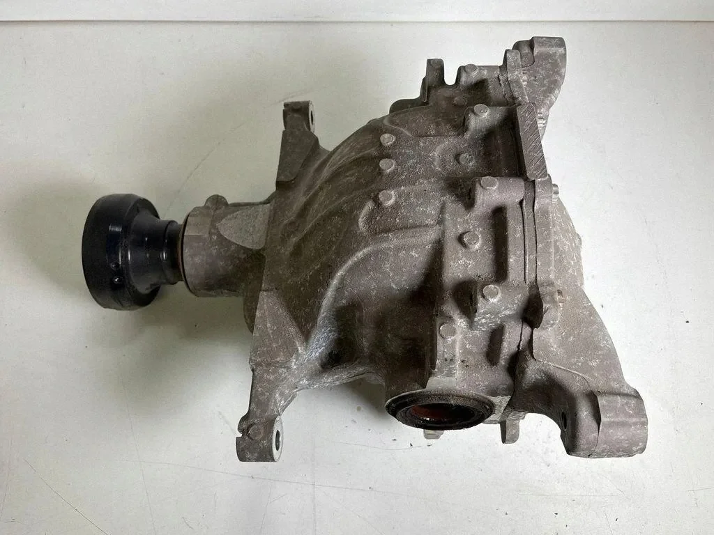 Ford taka-akselin tasauspyörästö 75W85 image 6