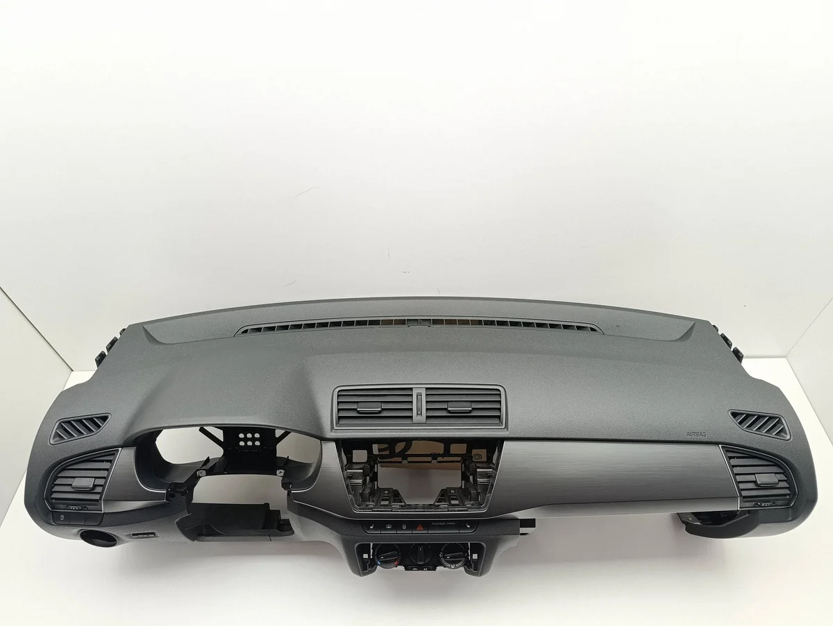 Skoda Fabia 3 Dashboard 6V0857069A image 4