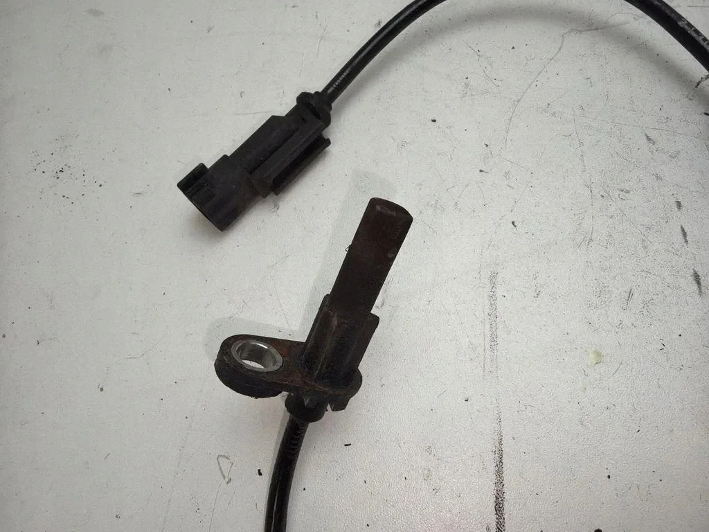 ABS Sensor Rear Ford Mustang VI 0265008583 image 3