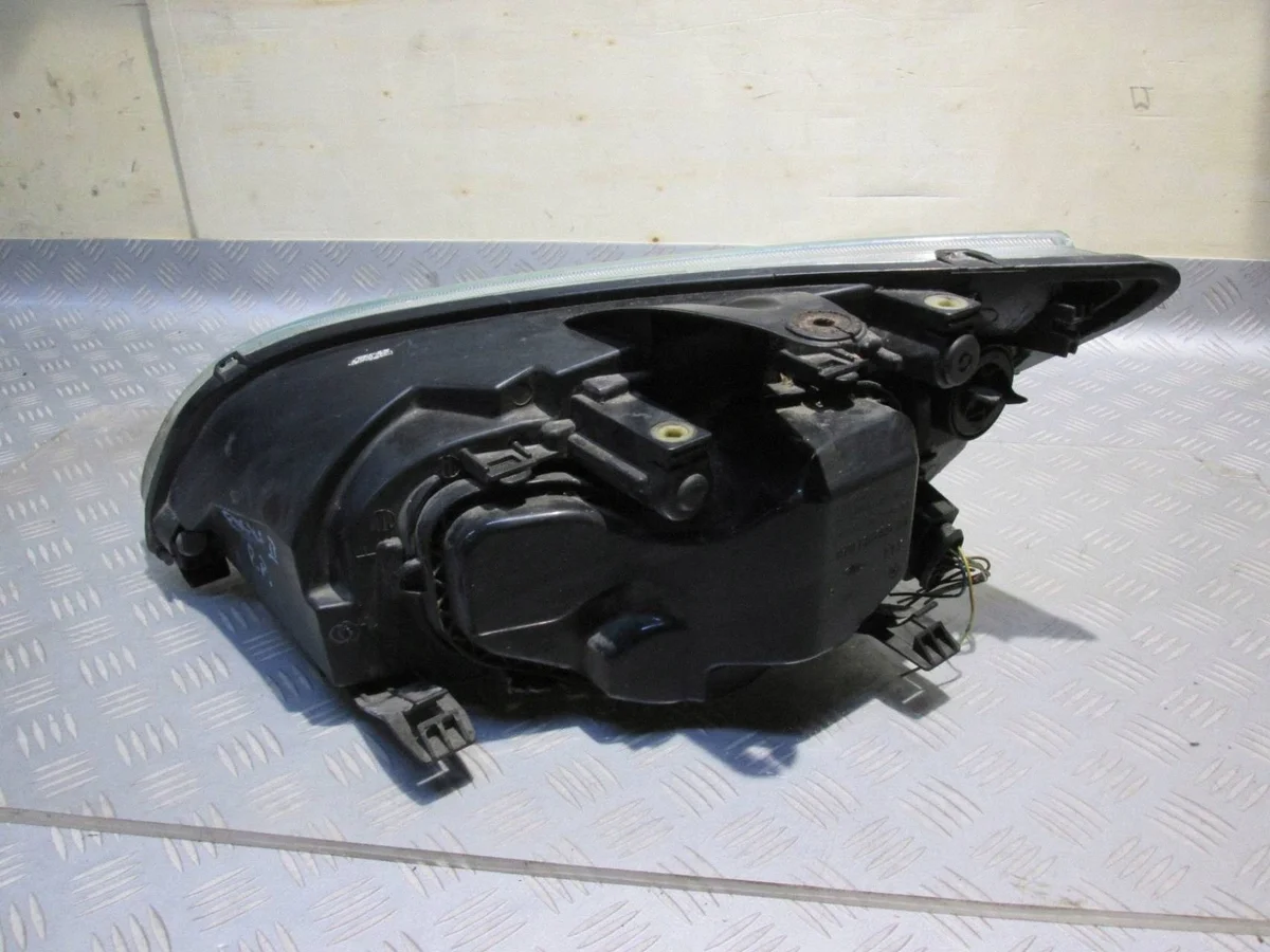 Ford Focus II Scheinwerfer Rechts ENP3584 image 4