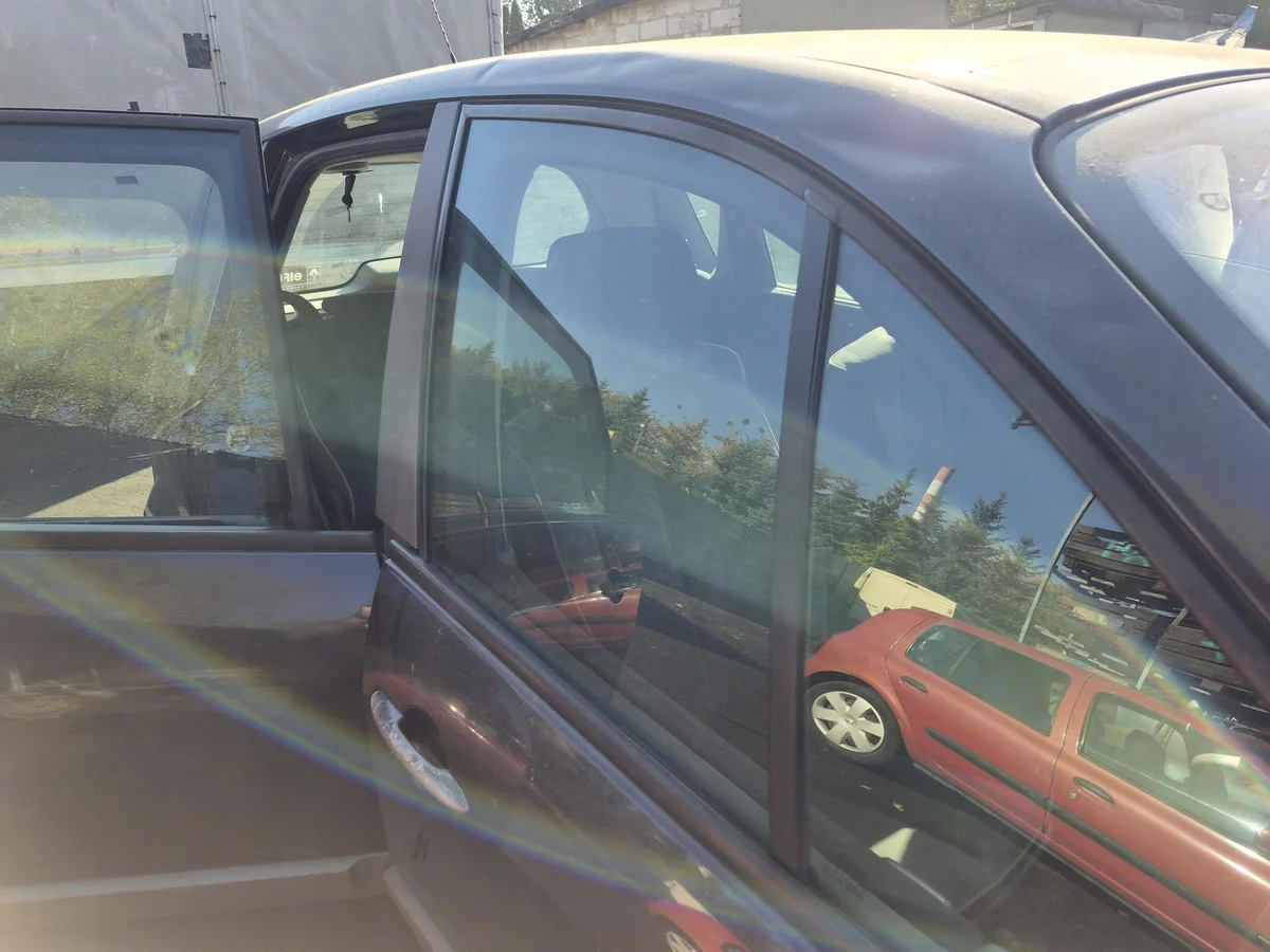 Renault Scenic II Fenster vorne rechts thumbnail 1