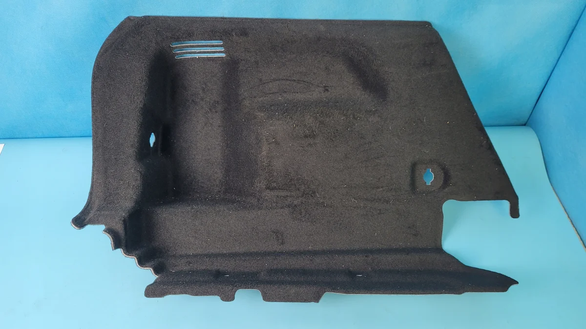 Vänster sidopanel bagageutrymme Mercedes W247 B220 A2476900700