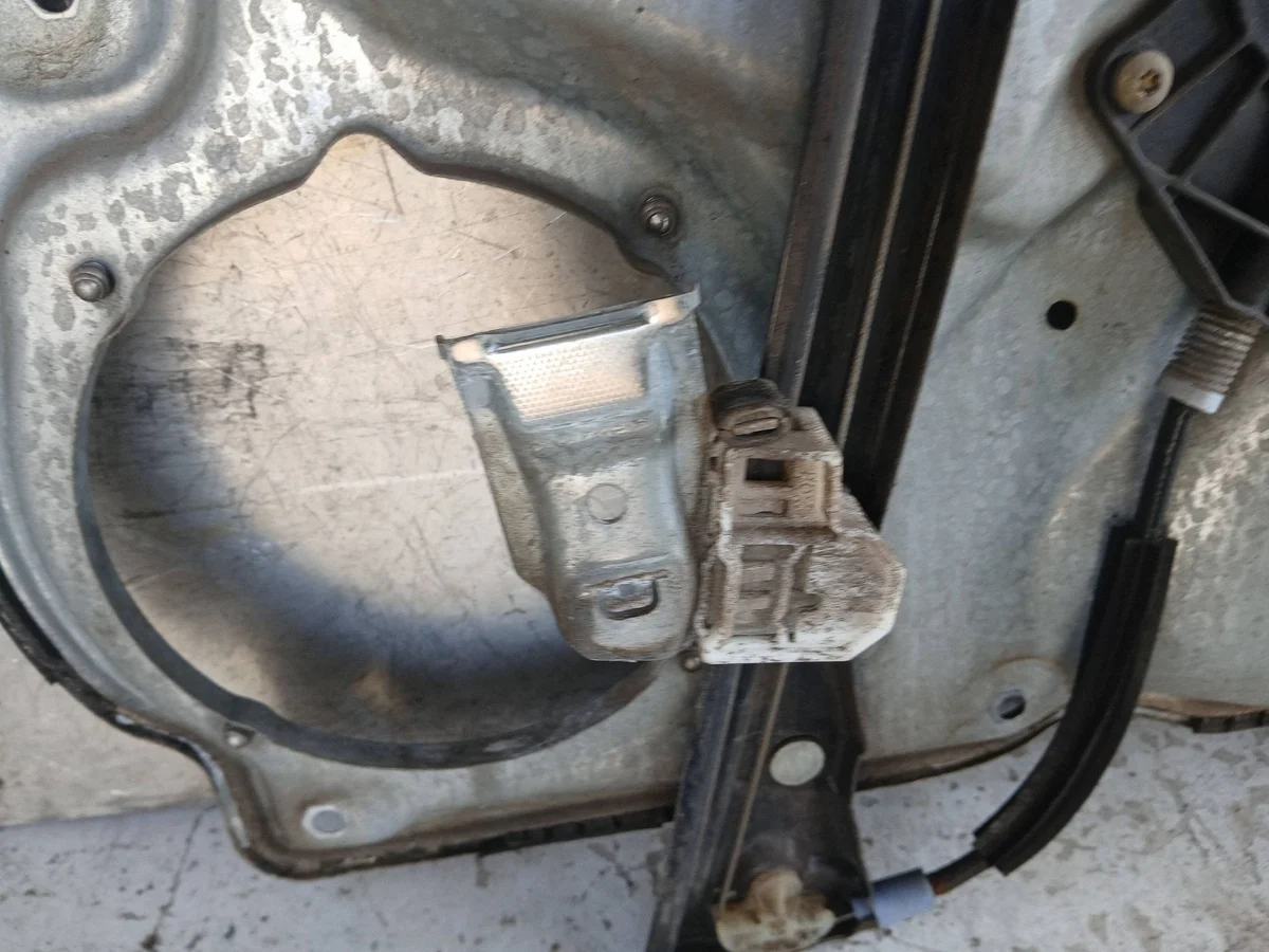 Fensterheber Vorne Links VW Passat B5 FL image 4