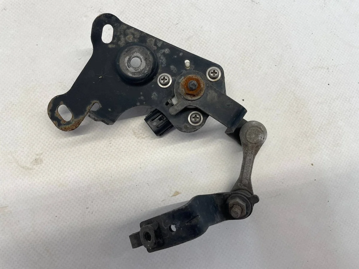 Toyota Auris Sensor Nivelamento Xenon OYT35511 image 5