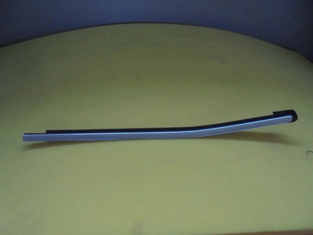 Mercedes GL GLS X166 Left Window Trim Strip A1666902180