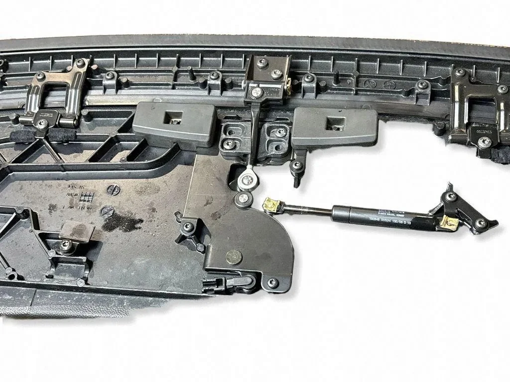 Mercedes-Benz Heckablage OE 120433902 image 5