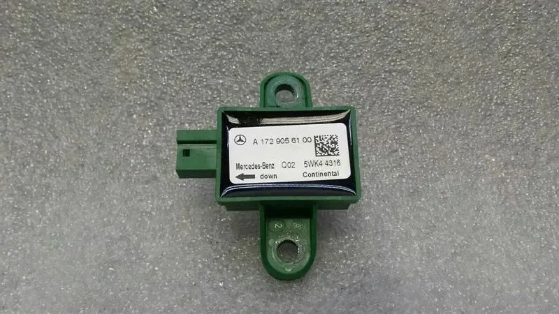 Mercedes CLS W218 Crash Sensor A1729056100 image 3