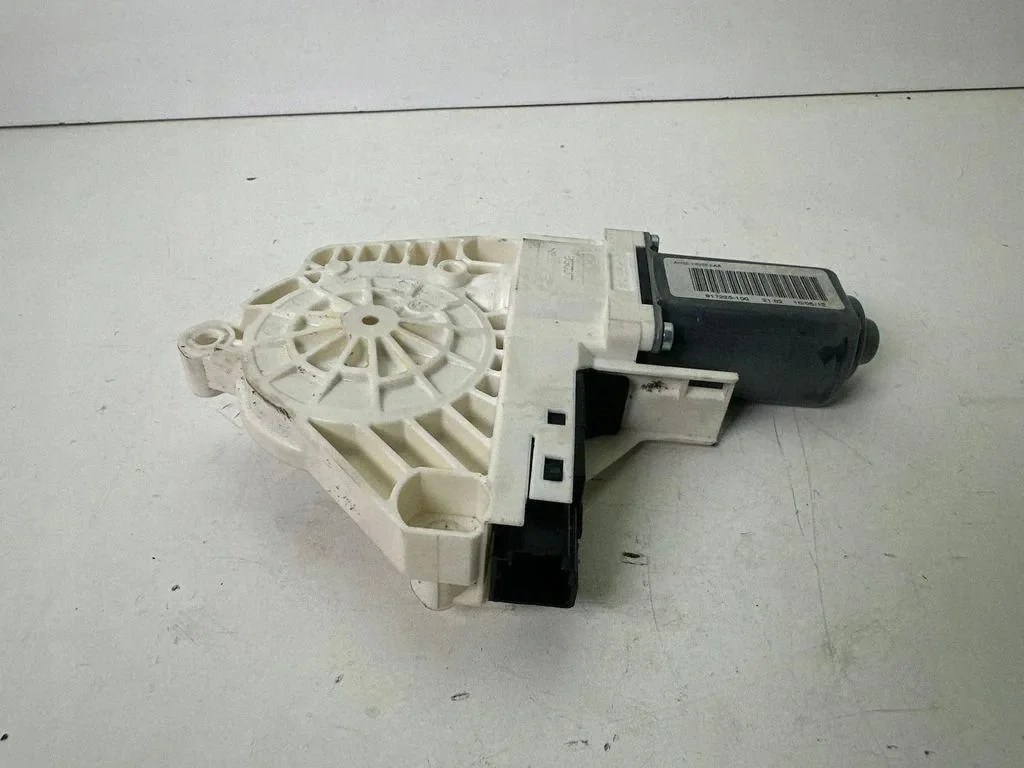 Land Rover Discovery IV raammotor AH22-14B552-AA thumbnail 1