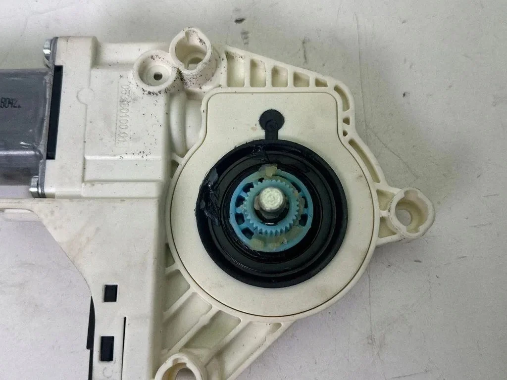 Land Rover Discovery IV raammotor AH22-14B552-AA thumbnail 6