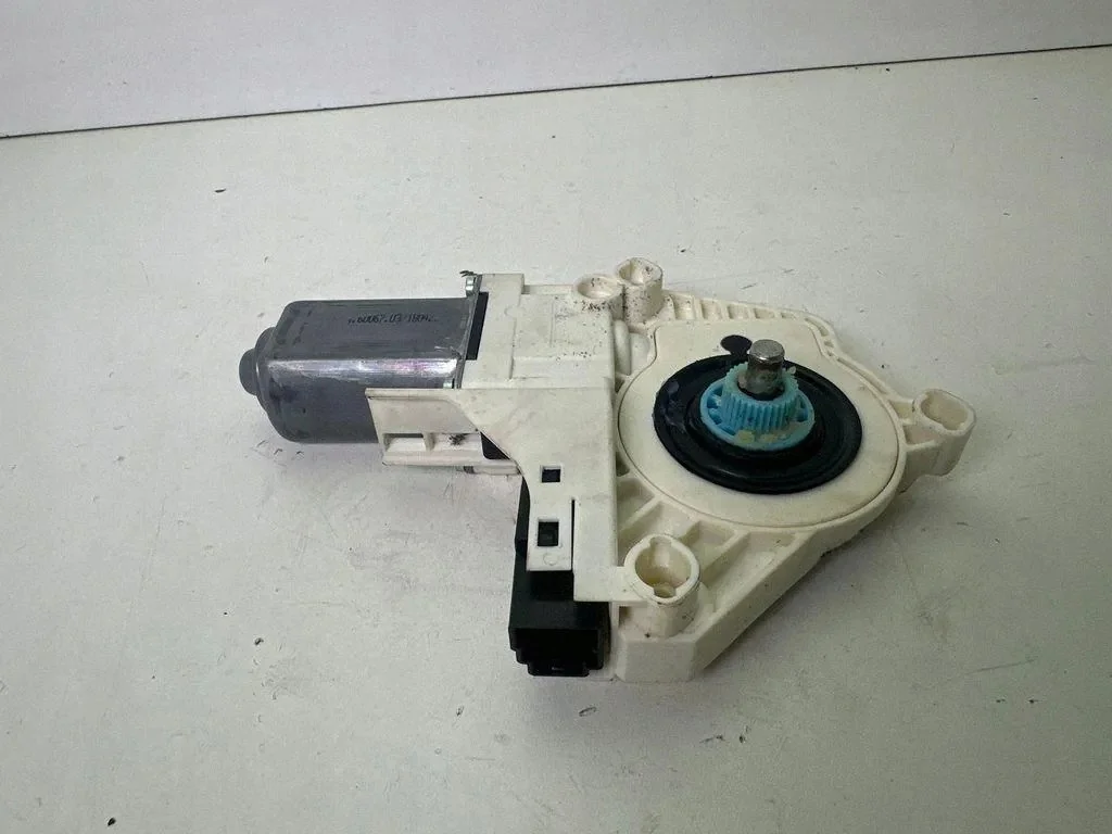 Land Rover Discovery IV raammotor AH22-14B552-AA thumbnail 9