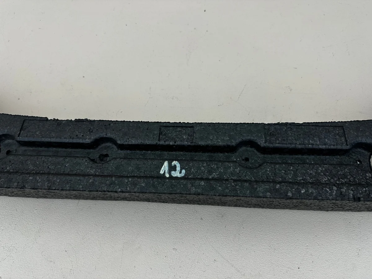 Hyundai IX35 IX-35 Stoßstange Träger Schaum 86520-2Y000 image 7