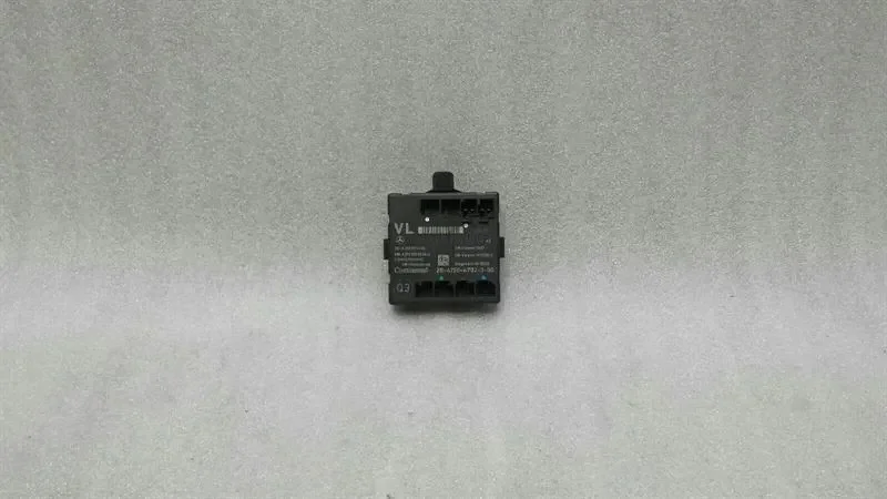 Türsteuergerät links Mercedes CLS W218 A2129004014