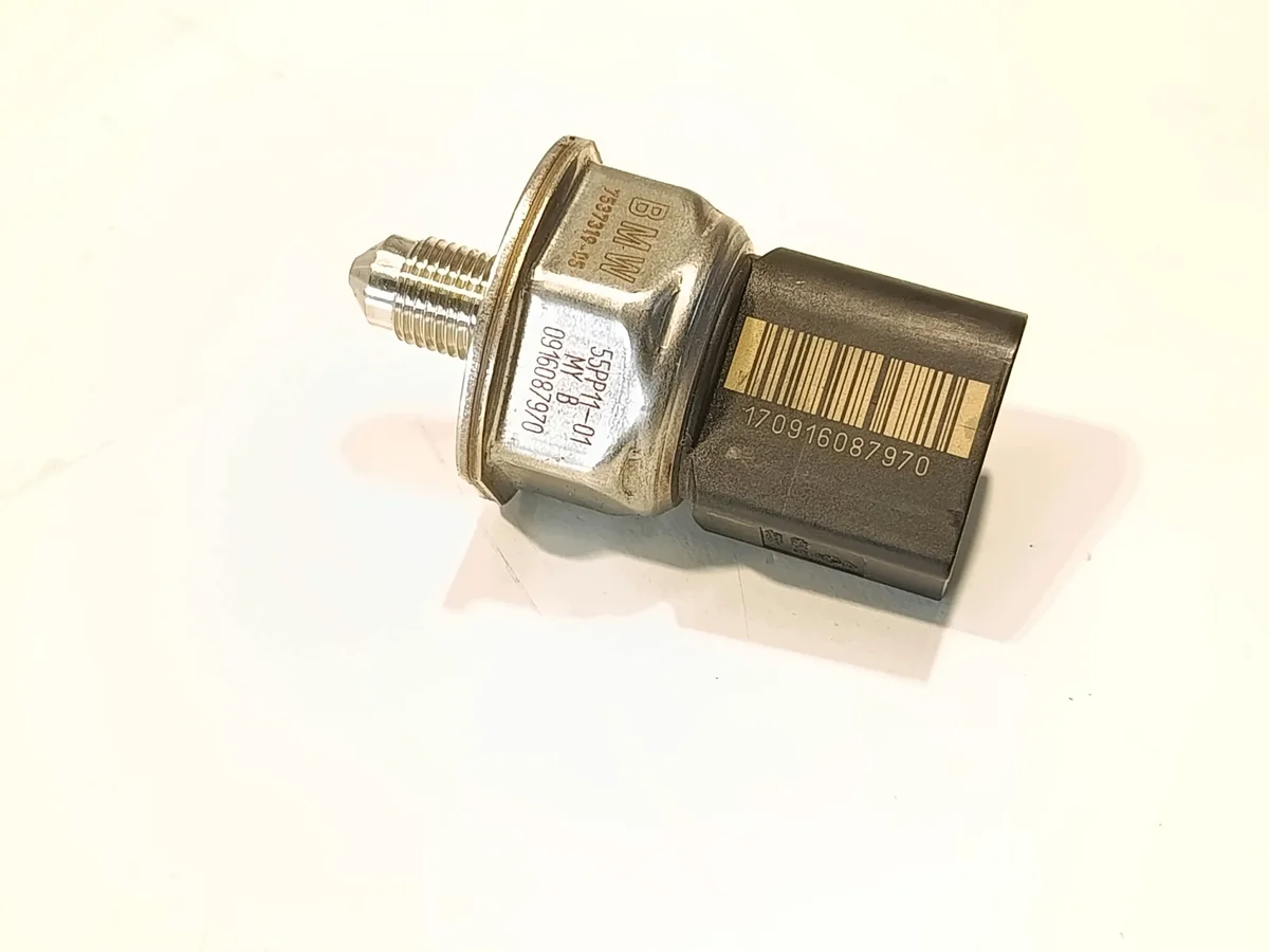 Capteur pression carburant BMW N43 N53 image 3