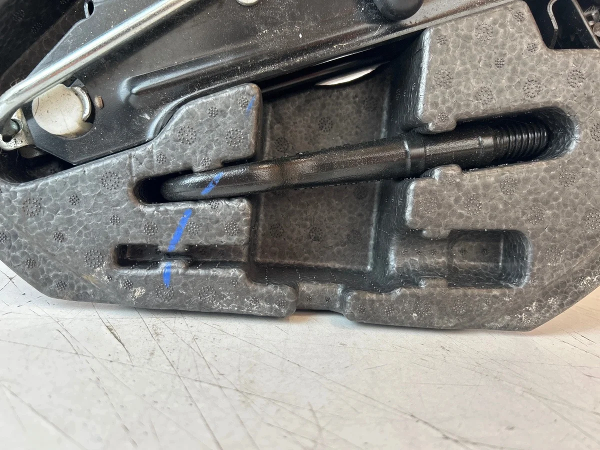 Reparatursatz Ersatzrad VW Golf VI Scirocco Audi A3 1K0012115F image 3