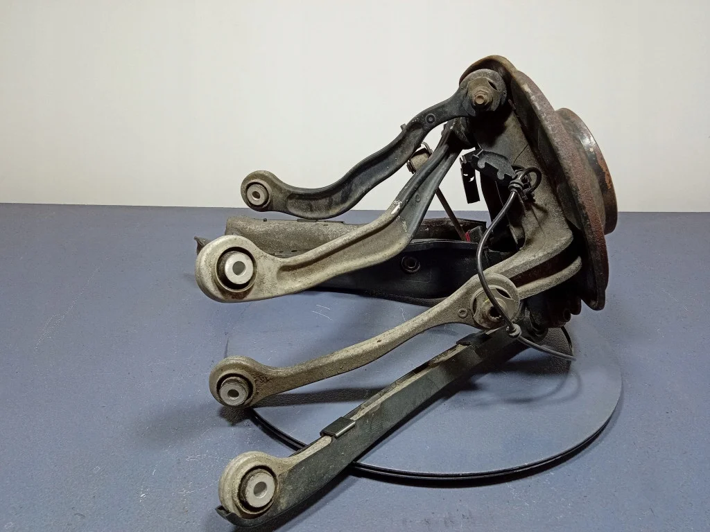 Mercedes W221 Achsschenkel links hinten image 4