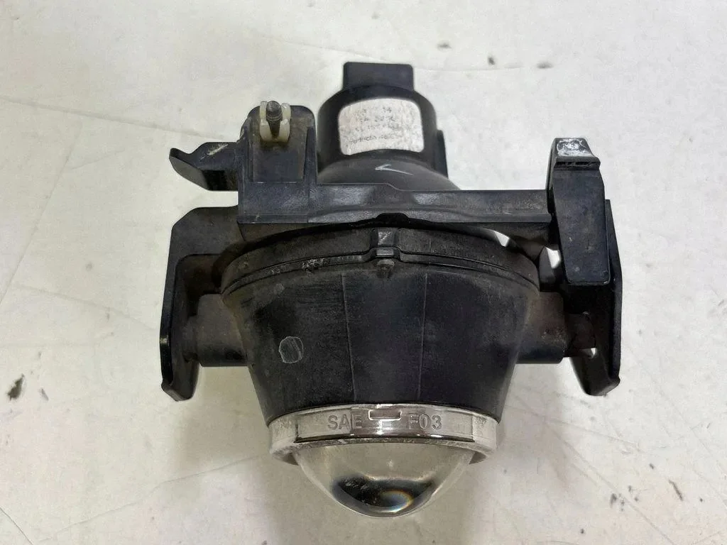 Ford Mustang V Farol Nevoeiro 1312211835DE