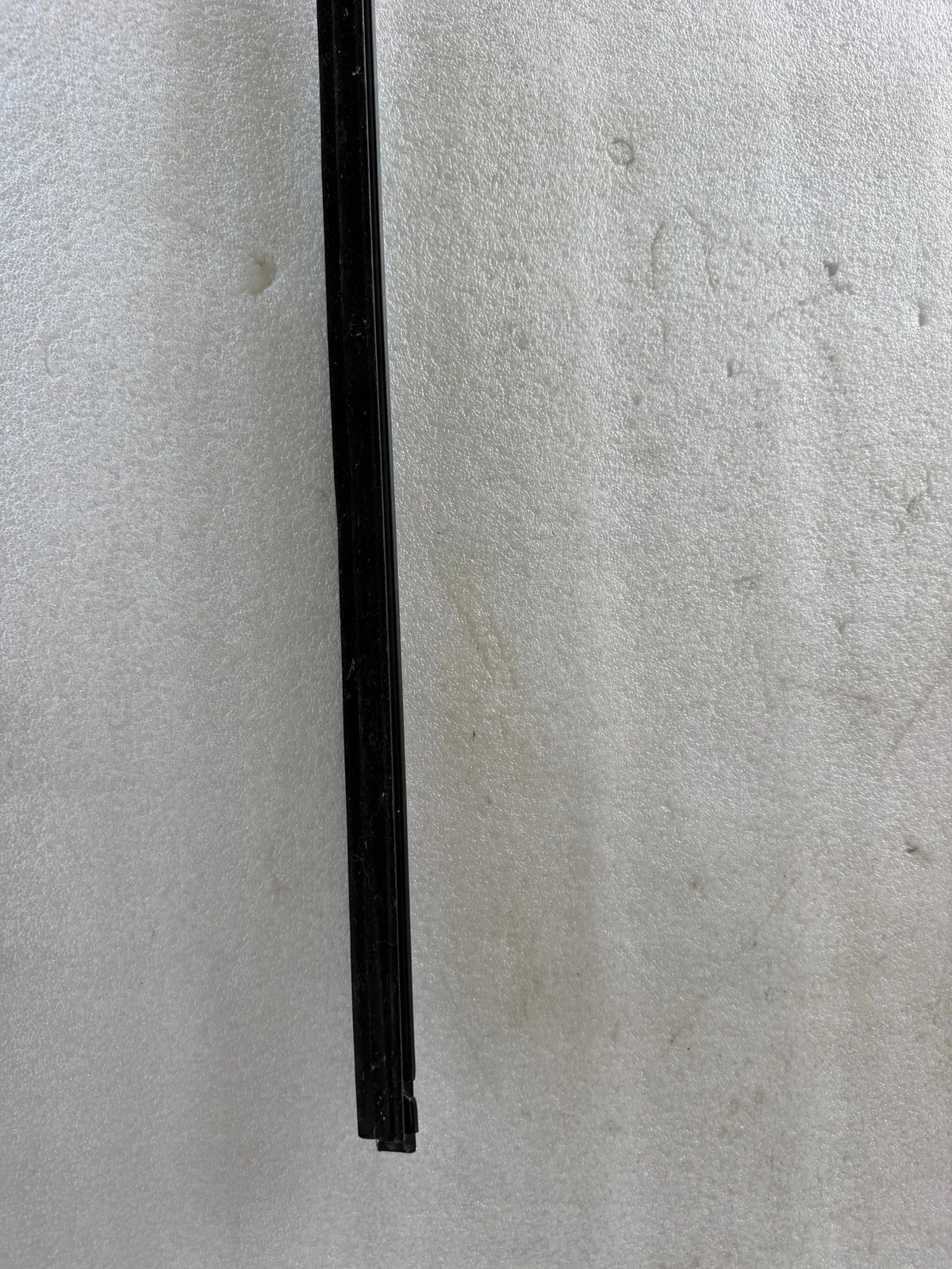 BMW E92 E93 Zierleiste Fensterschiene links vorne 7119079 image 6