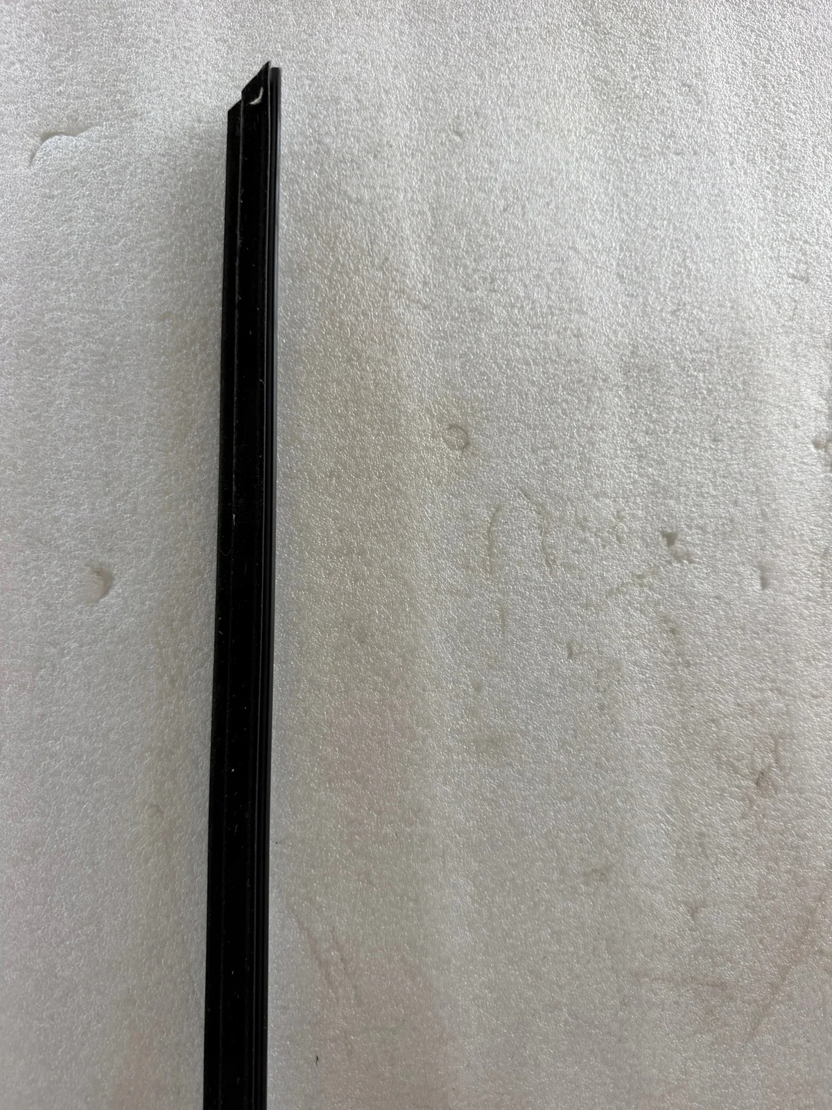 BMW E92 E93 Zierleiste Fensterschiene links vorne 7119079 image 7