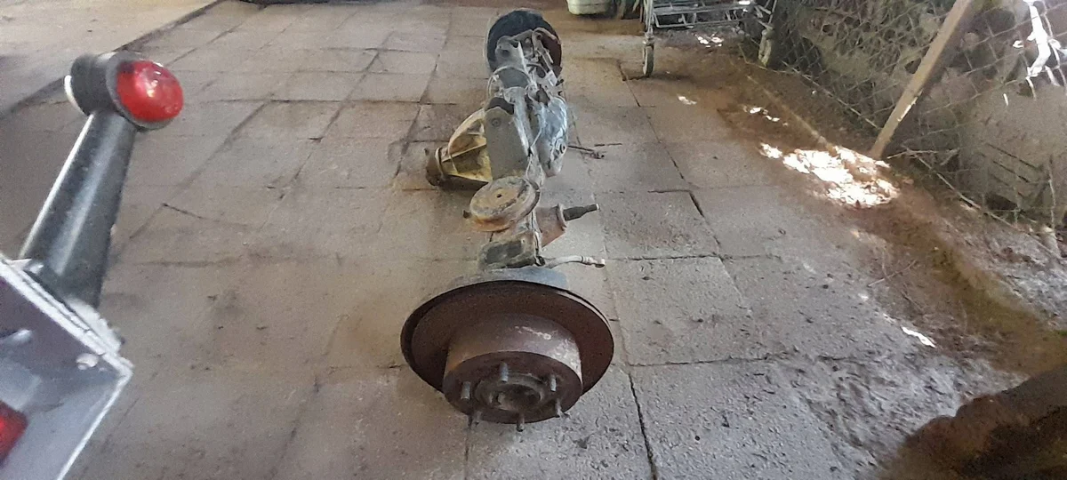 Differential vorne Nissan Patrol Y60 image 4