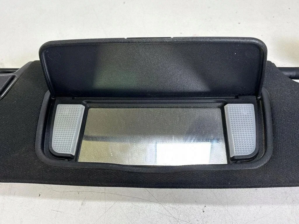 Ford Mustang 2016 Sun Visor GR3B6304100 image 4