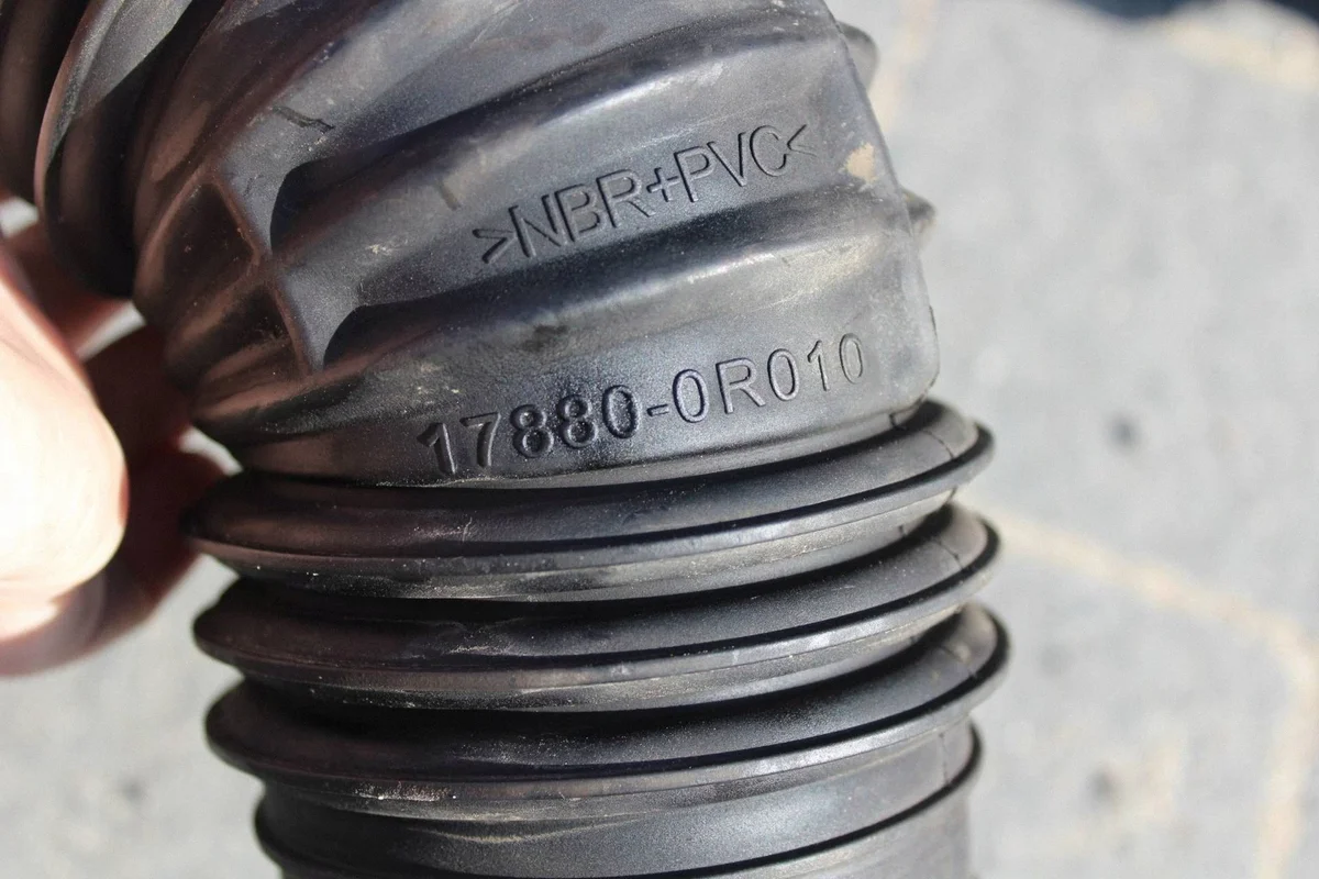 Turbon putki Toyota Corolla Verso AR10 image 9