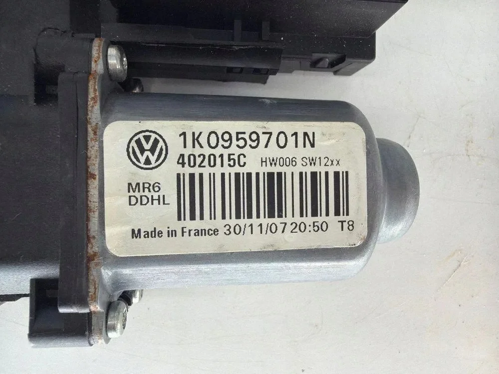 VW Golf V/VI Fensterheber Motor Links image 5