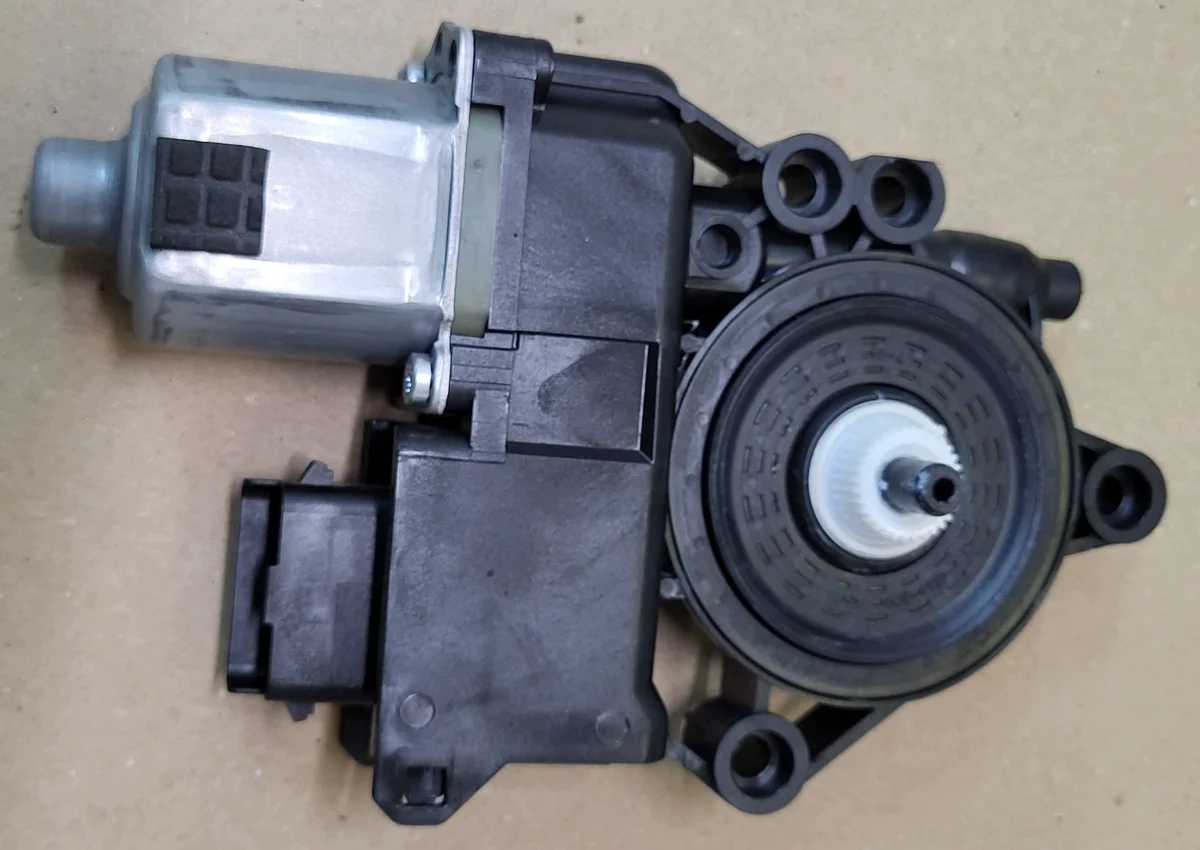Kia ProCeed III Fensterheber Motor Links Vorne thumbnail 4
