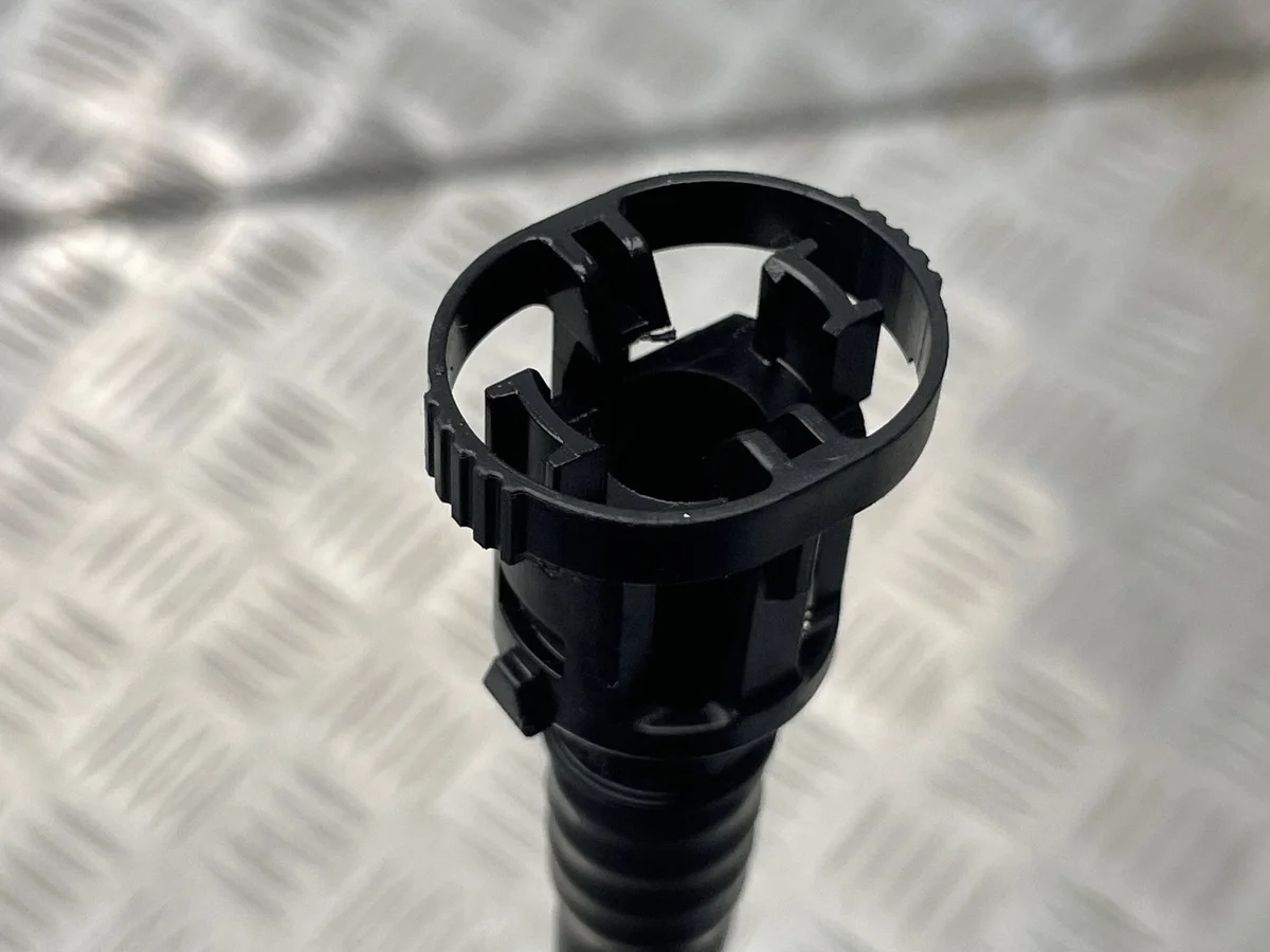 BMW 8664528 Vacuum Hose G20 image 8