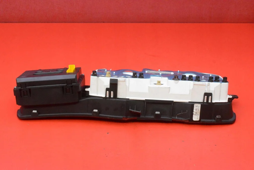 Opel Vectra B Kombiinstrument 90569785KK image 5