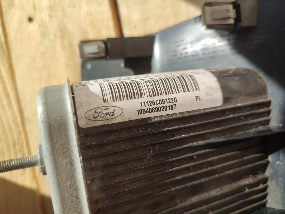 Ford Fiesta MK7 Knieairbag 34113667 image 4