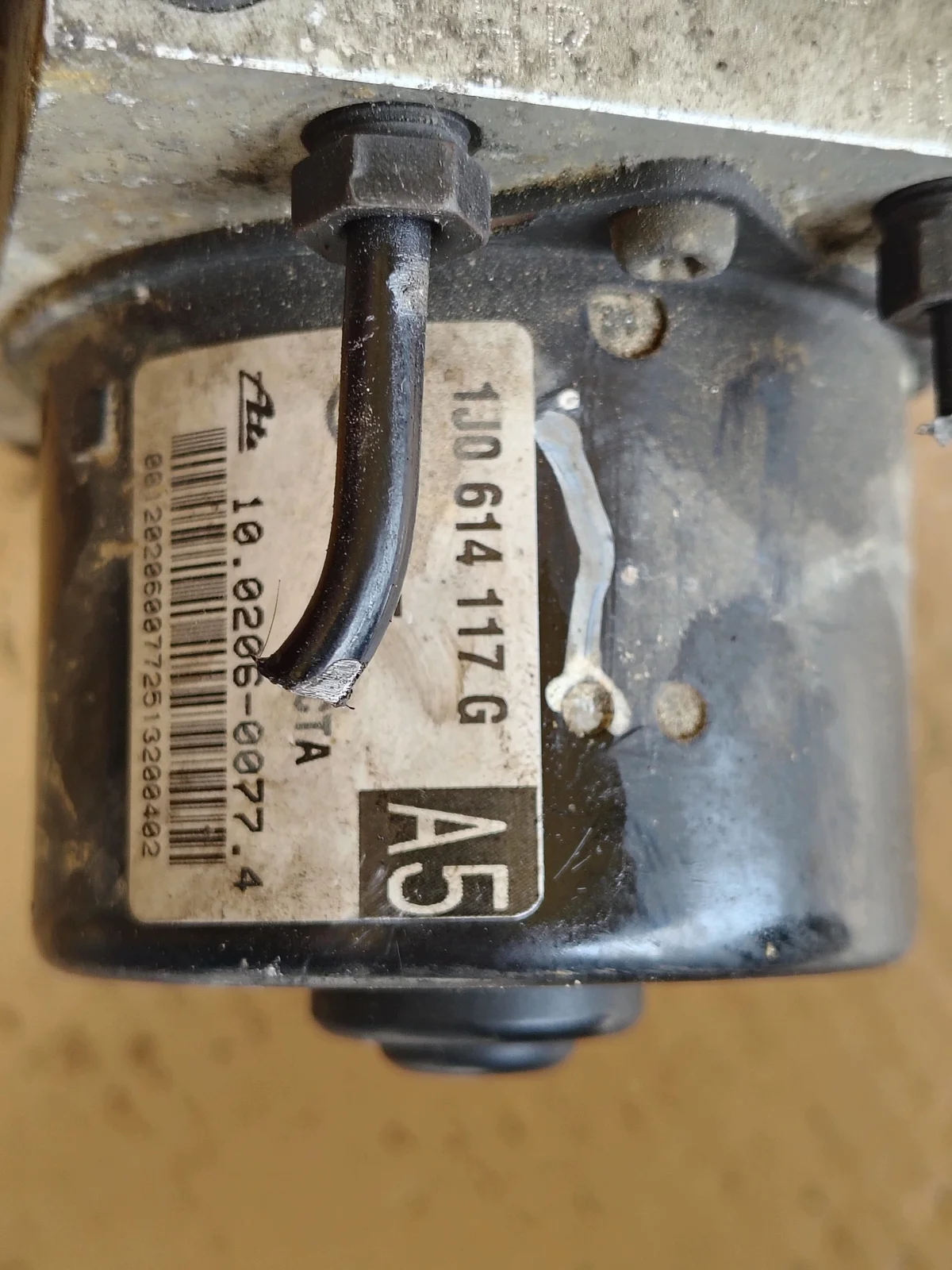 SEAT LEON ABS Pump Module 1C0907379L image 5
