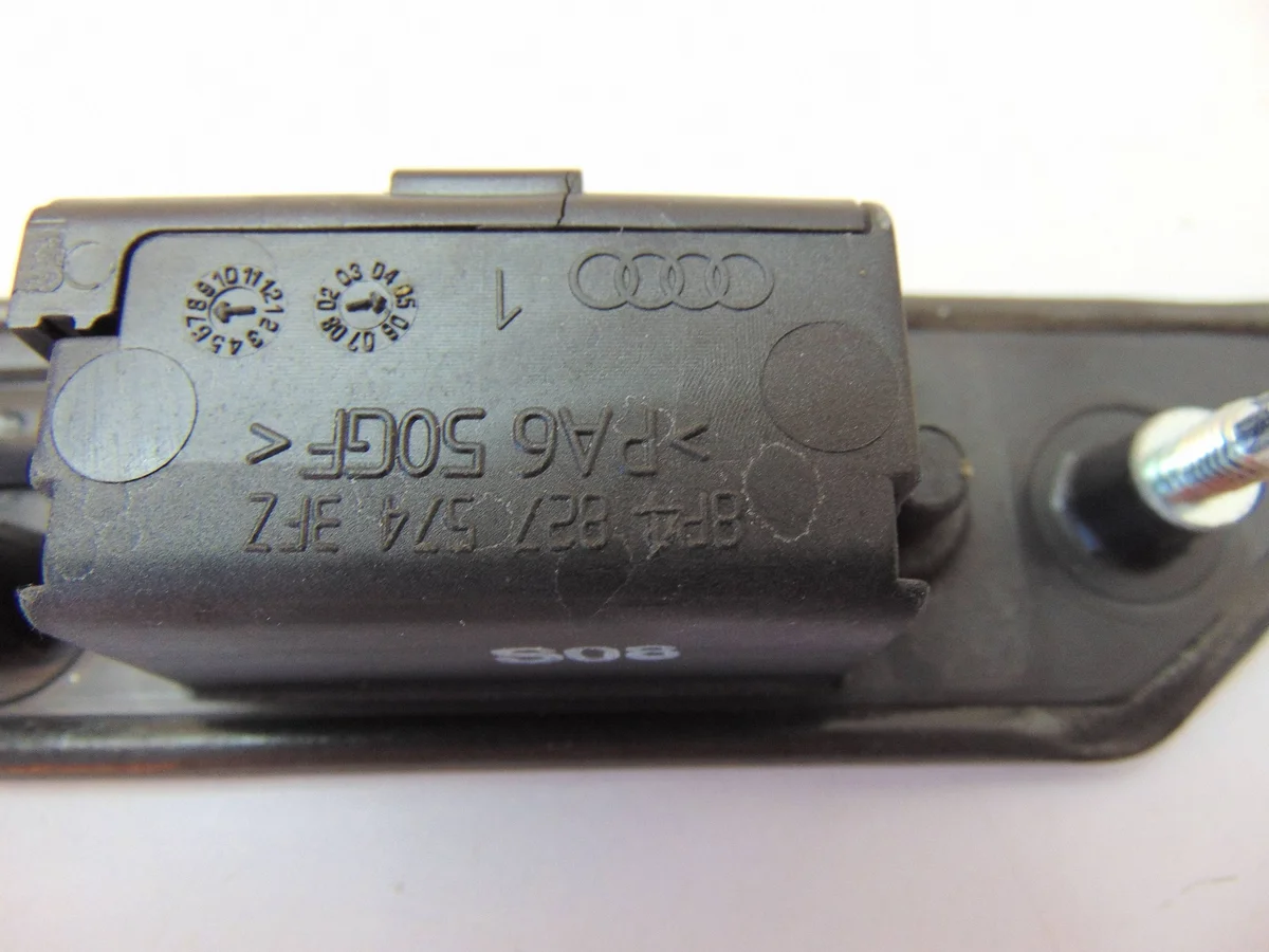 Mikroschalter Heckklappe Audi A3 8P 8P4827574 thumbnail 6