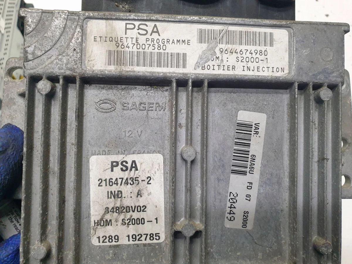 Engine Control Unit Citroen Xsara Picasso 1.8B thumbnail 3