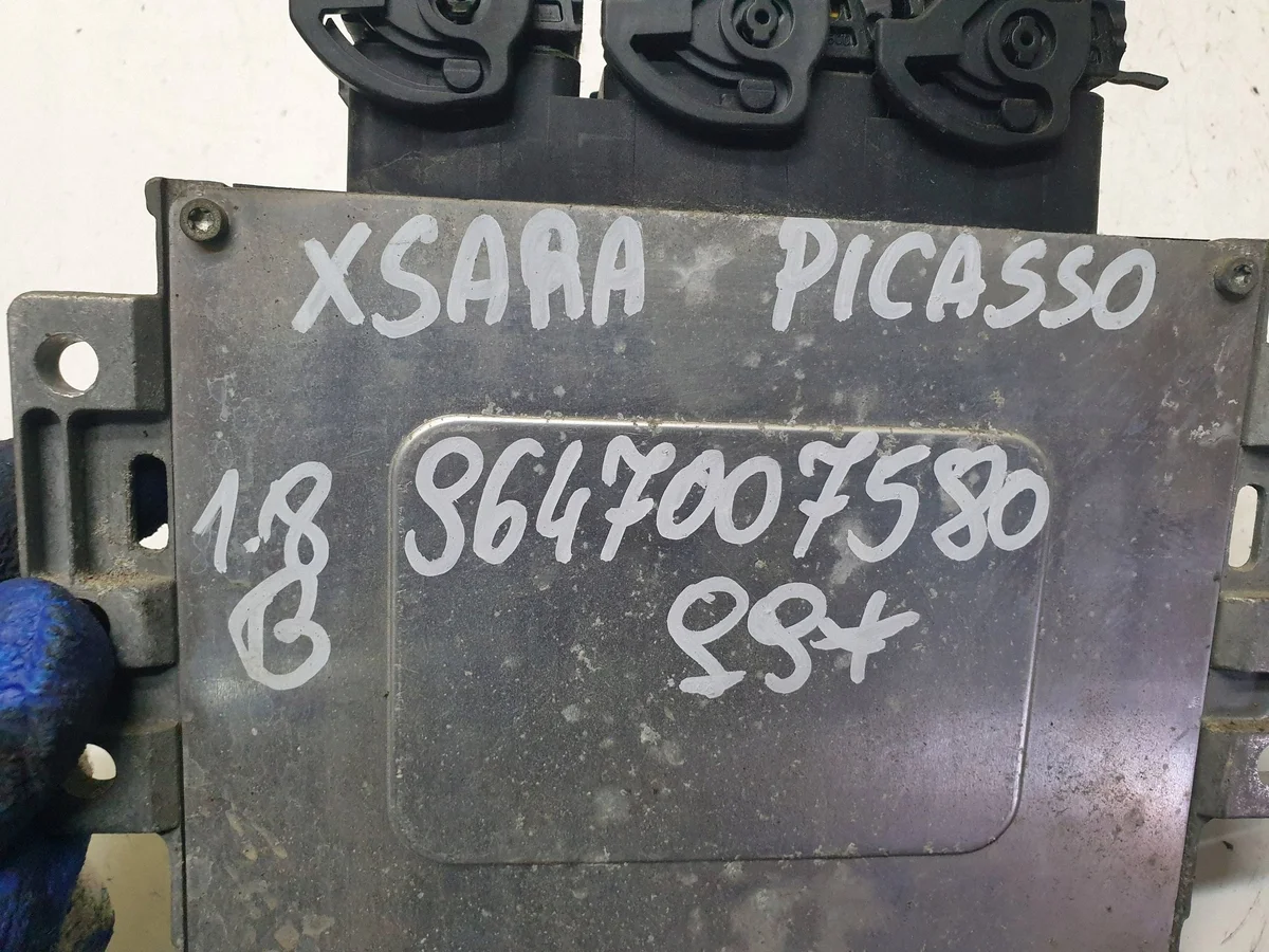 Engine Control Unit Citroen Xsara Picasso 1.8B thumbnail 4