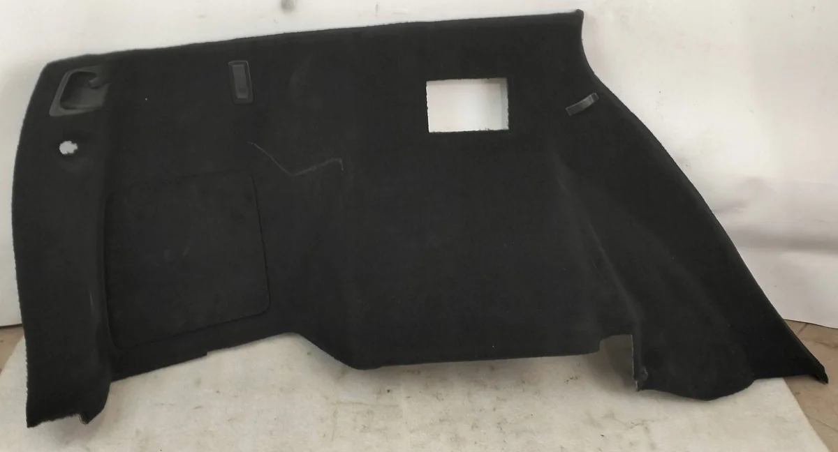 Mercedes W166 GLE bagagerumsbeklädnad vänster QHU2123