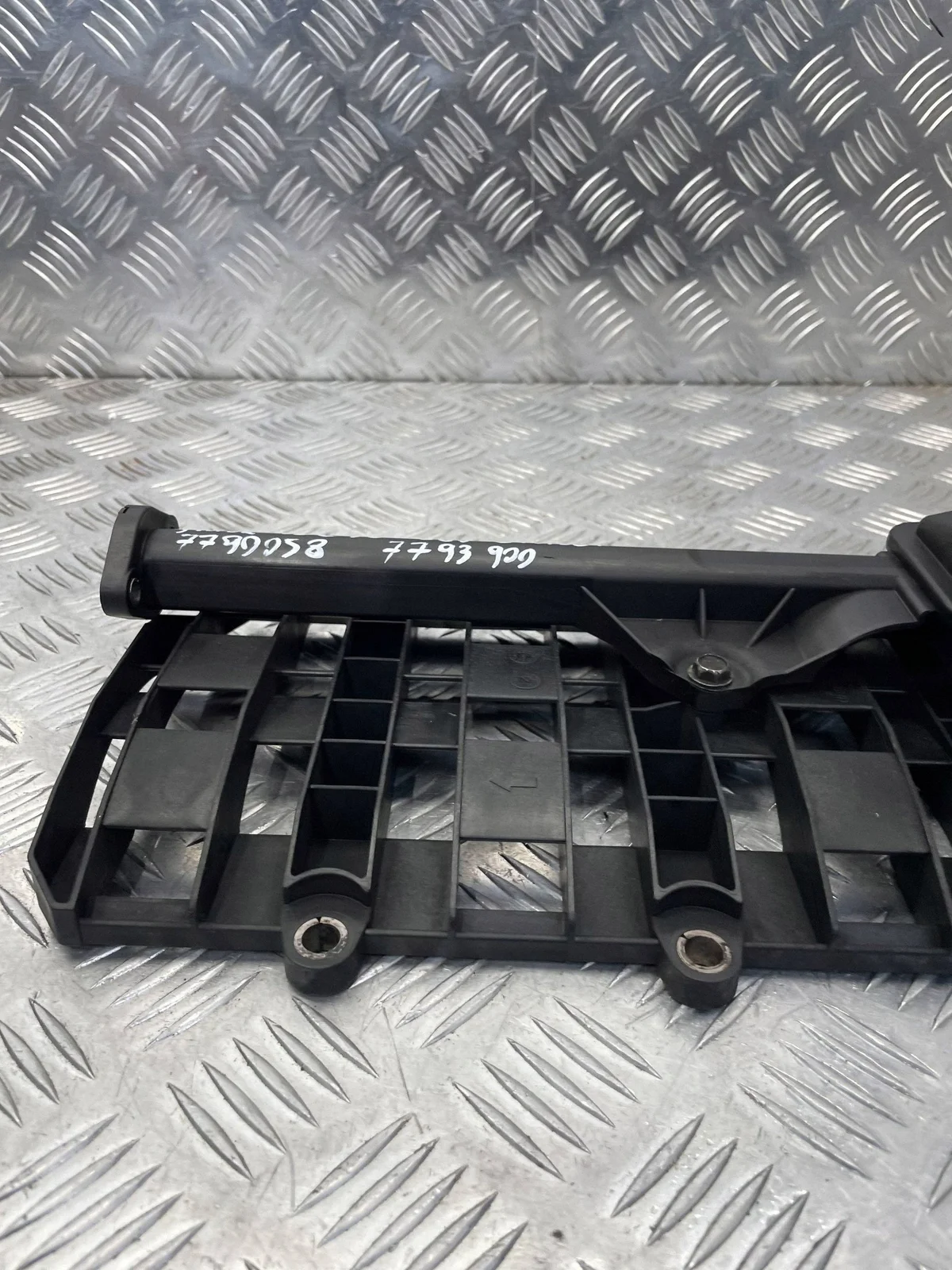 BMW E60 Kurbelwellen-Ölwanne Dichtung image 3